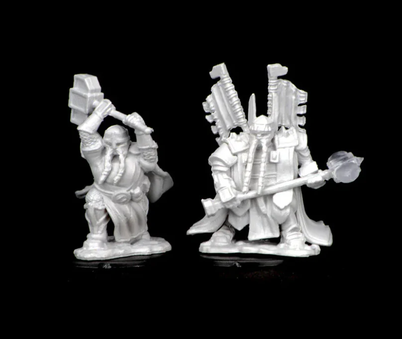 Dungeons & Dragons: Nolzur's Marvelous Unpainted Miniatures - W04 Dwarf Male Paladin - Image 2