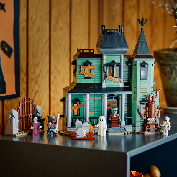 LEGO Creator 3in1: Haunted Mansion (31167) - Image 4